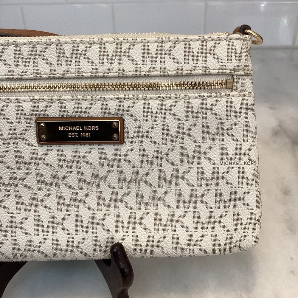 Michael Kors Bag Purse Handbag Mini Saffiano Leather Signature Logo Mini Bag - Picture 4 of 16